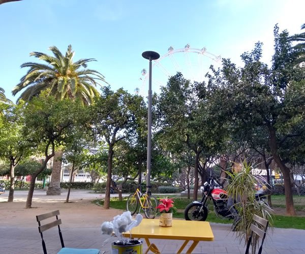 Plaza Poeta Alfonso Canales