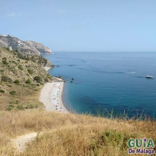 Cala en el Paraje Natural Maro-Cerro Gordo