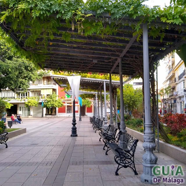 Plaza de la Constitución, centro de Fuengirola, Costa del Sol, Málaga, Andalucía, España