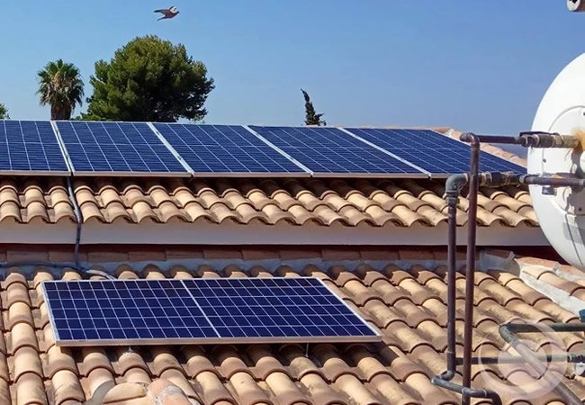 Inove EcoEnergía instalación de placas solares en Estepona, Costa del Sol, Provincia de Málaga, Andalucía, España