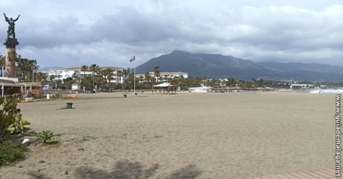 Playa Puerto Banús, Levante