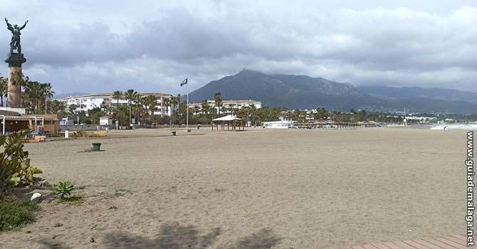 Playa Puerto Banús, Levante