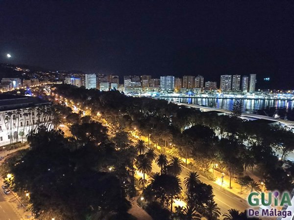 Vista Nocturna Málaga. Bares con vistas desde sus Azoteas